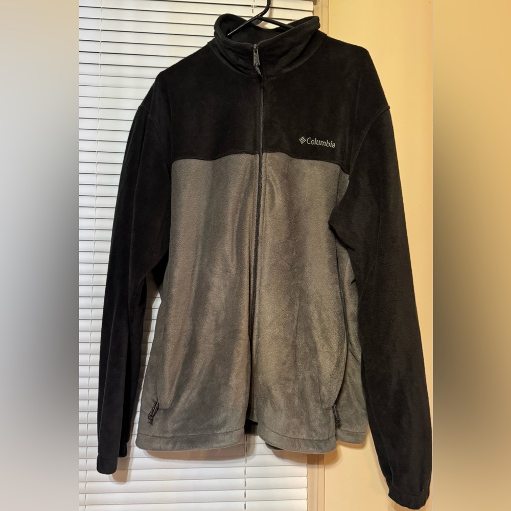 Columbia Black and Gray Fleece Jacket